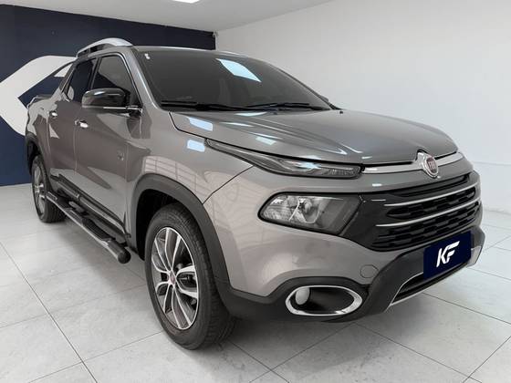 FIAT TORO 2.0 16V TURBO DIESEL VOLCANO 4WD AT9 FIAT TORO 2.0 16V TURBO DIESEL VOLCANO 4WD AT9